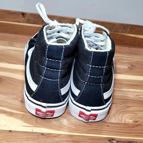 Vans Sk8-Hi sneakers in the classic Black/White color HIGH TOPS WMNS 8.5/MENS 7 - Picture 10 of 16
